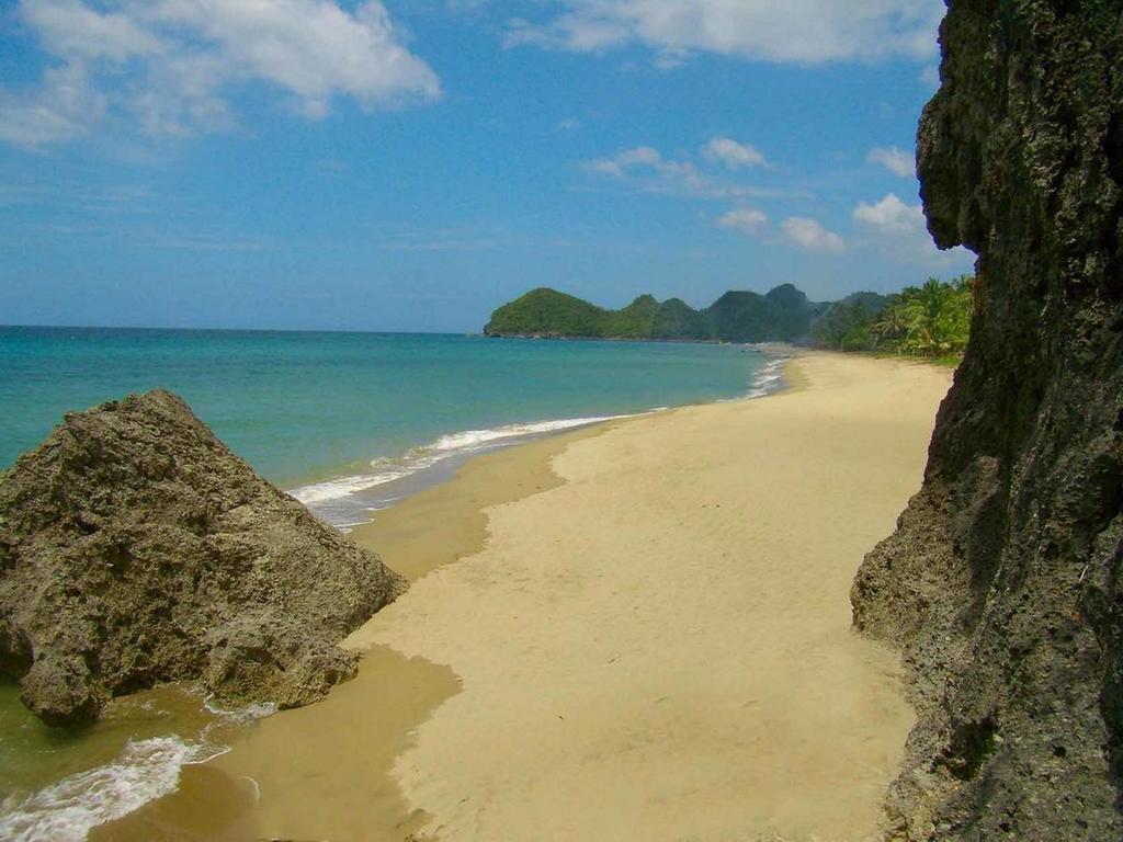 Takatuka Beach Resort Sipalay Ngoại thất bức ảnh