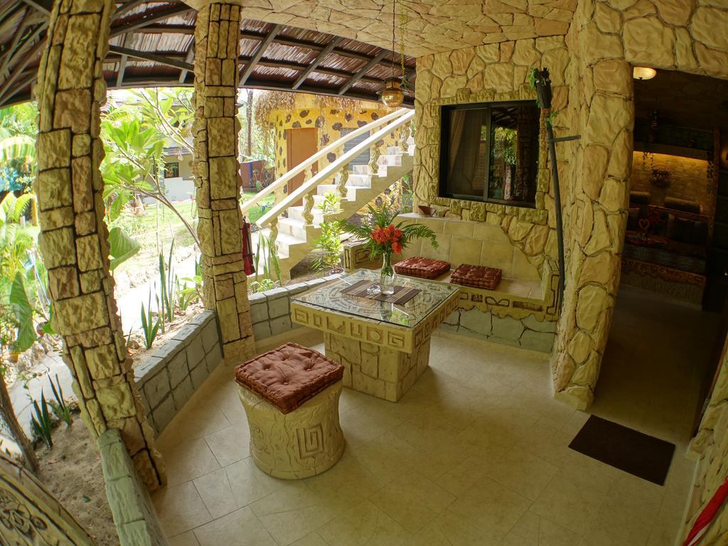 Takatuka Beach Resort Sipalay Ngoại thất bức ảnh