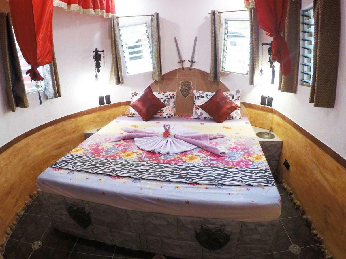 Takatuka Beach Resort Sipalay Ngoại thất bức ảnh